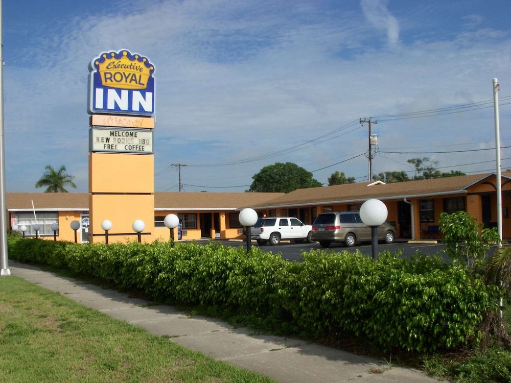 Executive Royal Inn Clewiston - photo 8