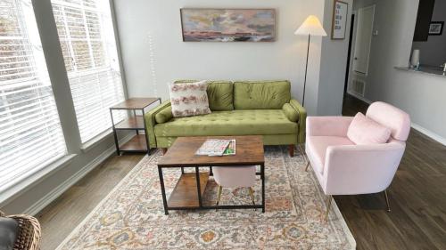 Pool View Escape Near Shops & Dining in Corpus Christi, United States