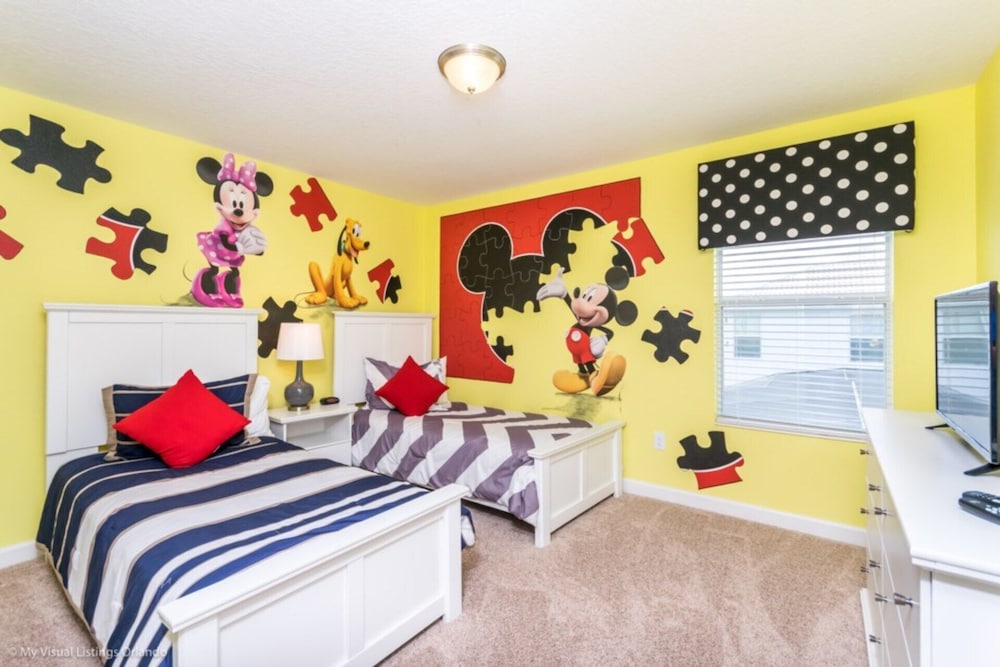 Rent a Luxury Townhome on Storey Lake Resort Minutes From Disney Orlando Townhome 2709 - photo 5