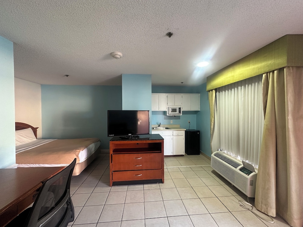 Guest Cottage And Suites - photo 18