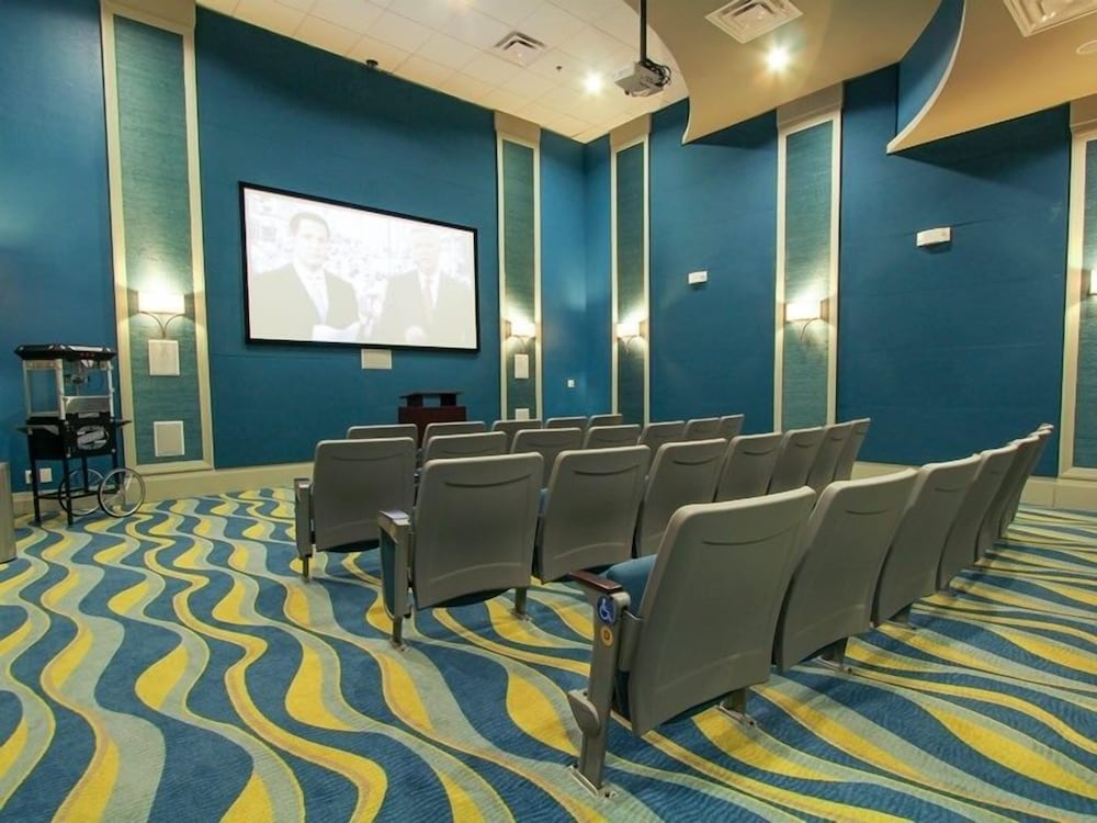 Resort Community Large Private Pool Free Wifi Game Room No Rear Neighbors 6 Bedroom Home by RedAwning - photo 46
