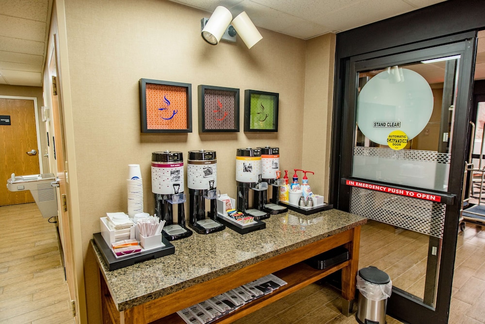 Hampton Inn Caryville I 75 Cove Lake State Park - photo 74
