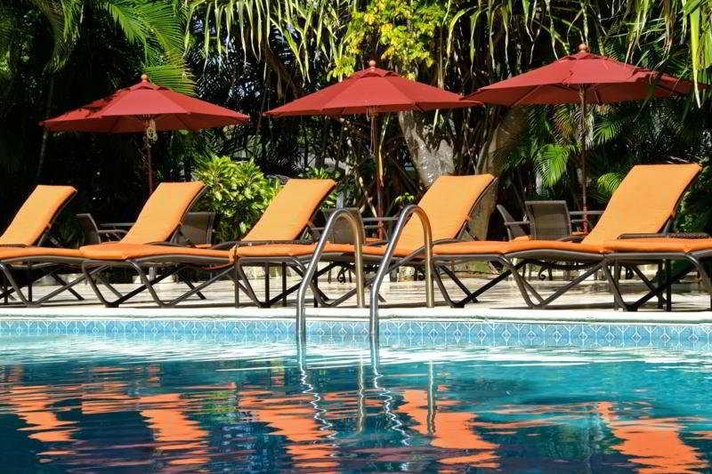 Settlers Beach in Holetown, Barbados