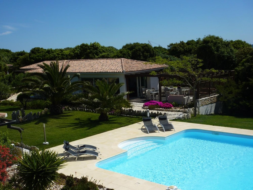 Poisson Rouge in Bonifacio, France