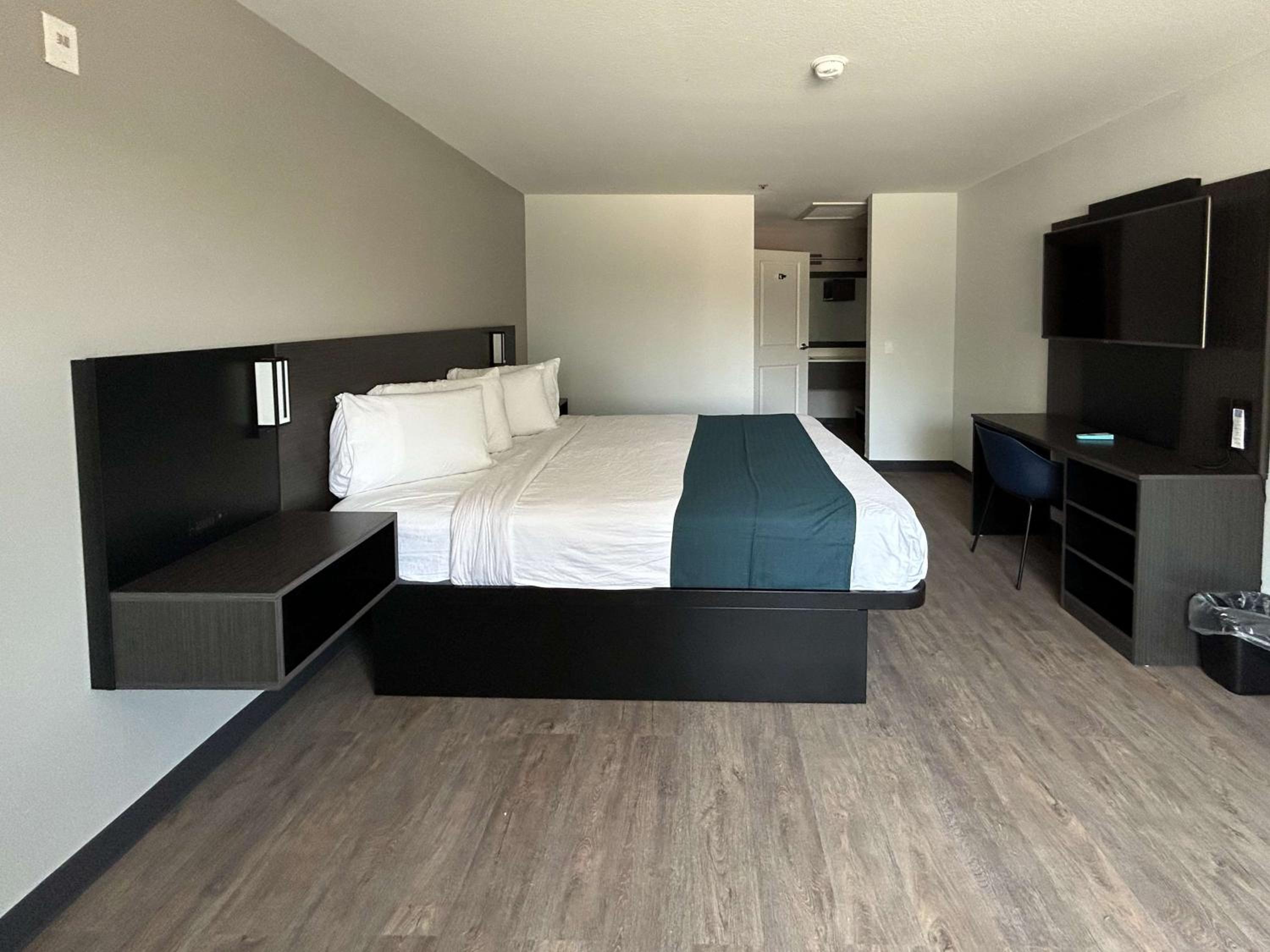 Motel 6 Lake Elsinore CA - photo 4