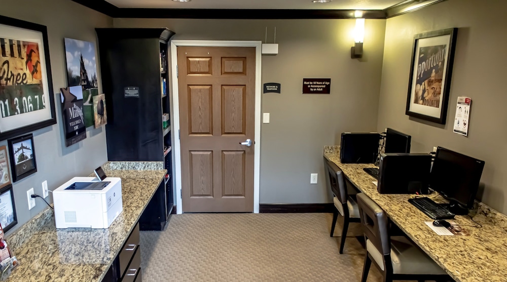 Staybridge Suites Minot by IHG - photo 49