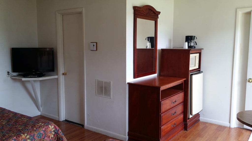 Relax Inn Smyrna - photo 7
