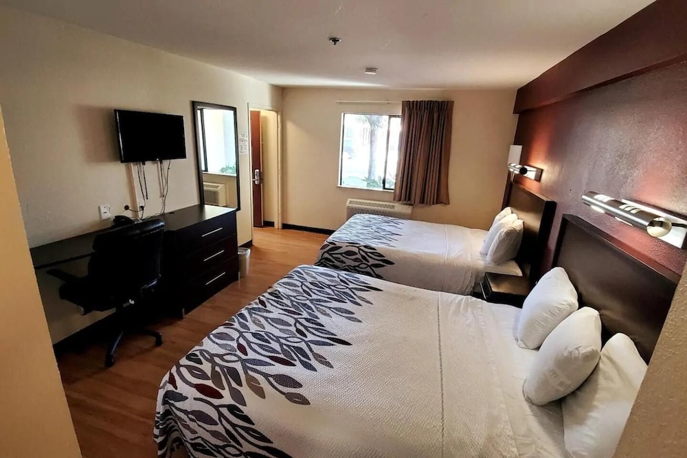 California Inn & Suites Rancho Cordova Sacramento - photo 15
