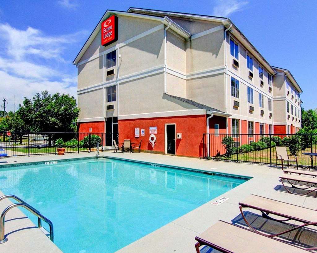 Econo Lodge Inn and Suites Douglasville GA - photo 20