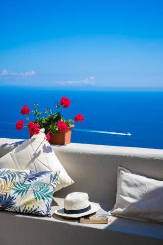 Blue Moon House Praiano — 4-Star Luxury Hotel in Praiano, Italy