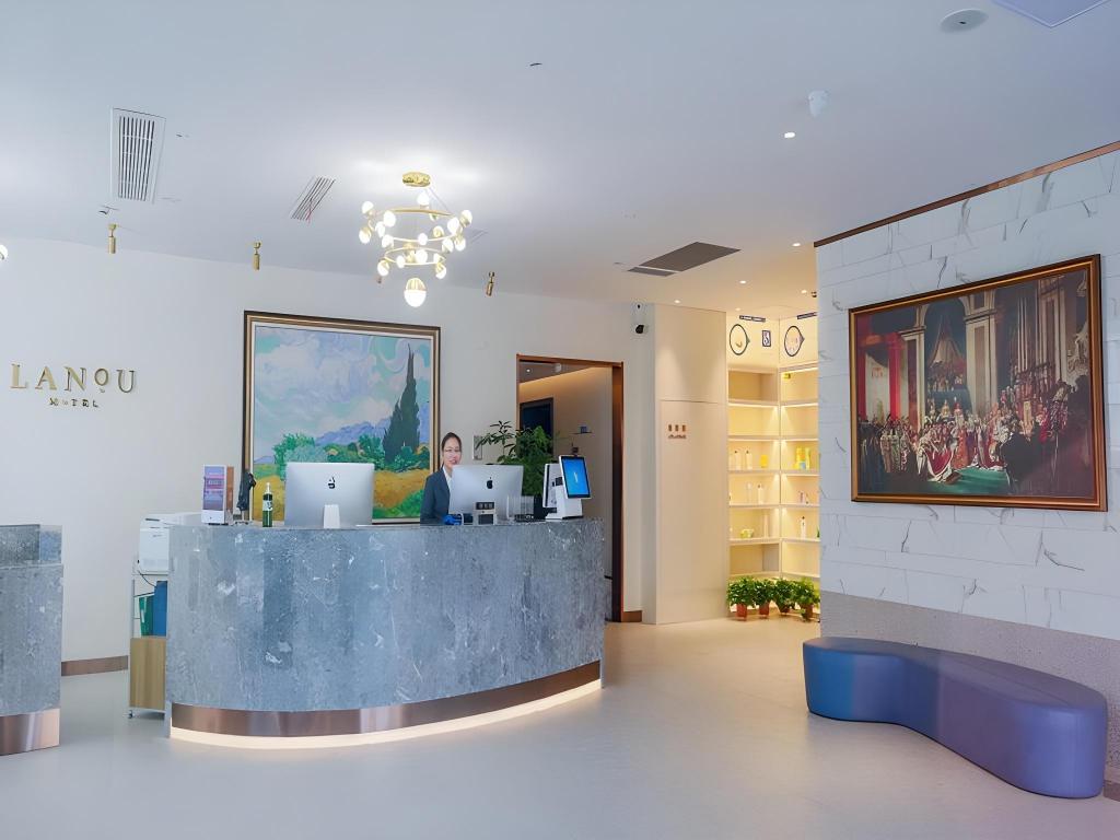 Lanou Hotel Taixing Wanda Square - carbon neutral hotel in Bengbu