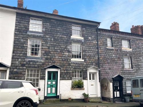 Georgian Terrace Town House in Mid Wales — 4-Star Luxury Hotel in Newtown, United Kingdom