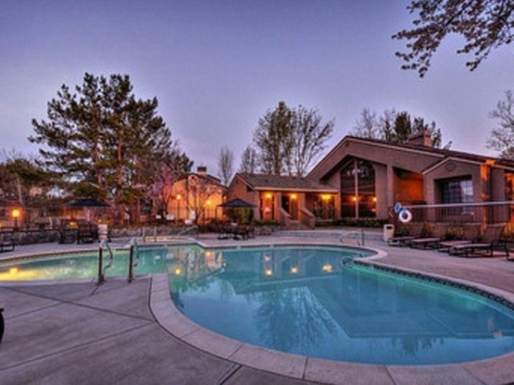 Global Luxury Suites near Canyon Lakes - photo 4