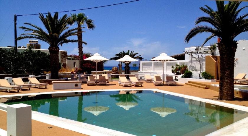 Noufaro in Ios, Greece