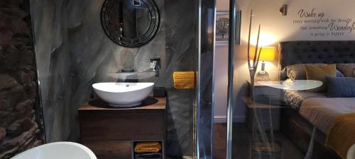 No 7 Boutique Apartment — 5-Star Luxury Hotel in Ulverston, United Kingdom