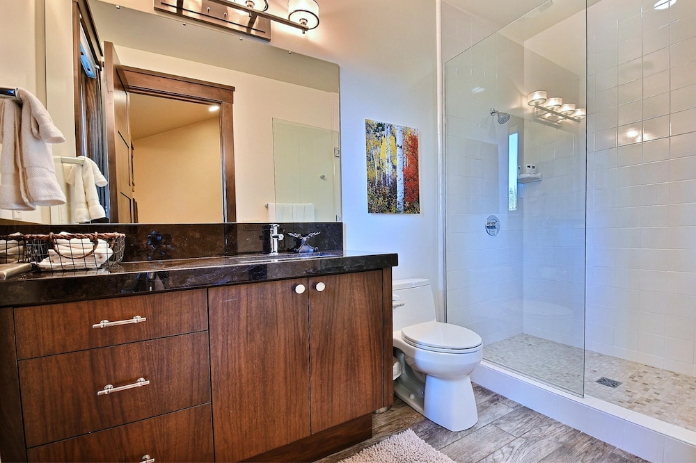 Chic Colony Ski in Ski Out Villa Direct Access to Adventures at Park City Resort Hot Tub Gym - photo 29