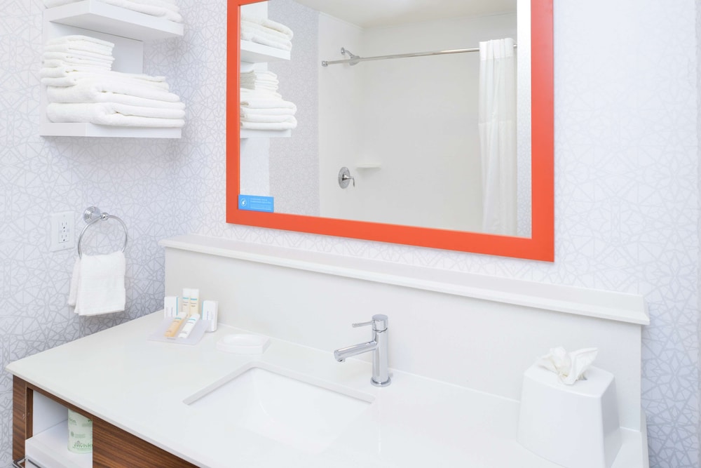 Hampton Inn Lakeville Minneapolis - photo 29