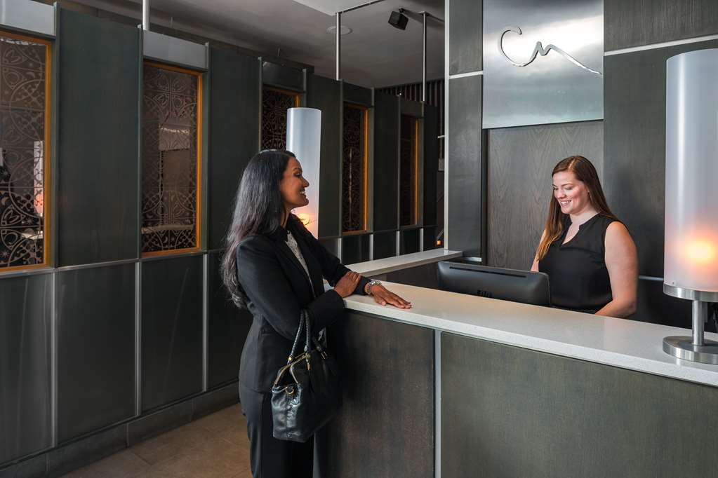Charlesmark Hotel - photo 2