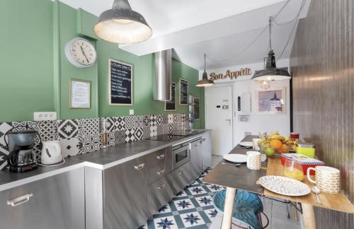 Cannes Festival Films Center With 2 Bedrooms And Balcony — Cannes