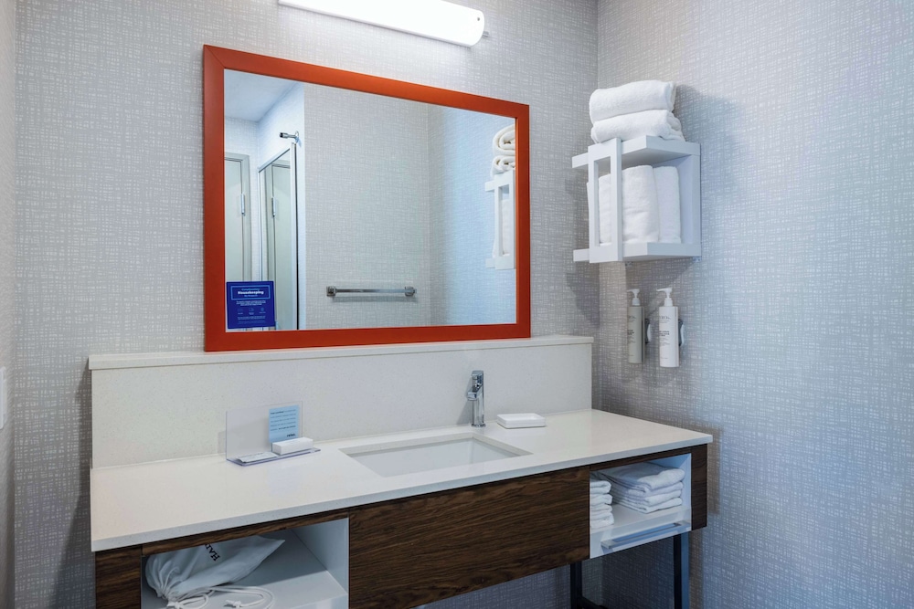 Hampton Inn & Suites Casper - photo 27