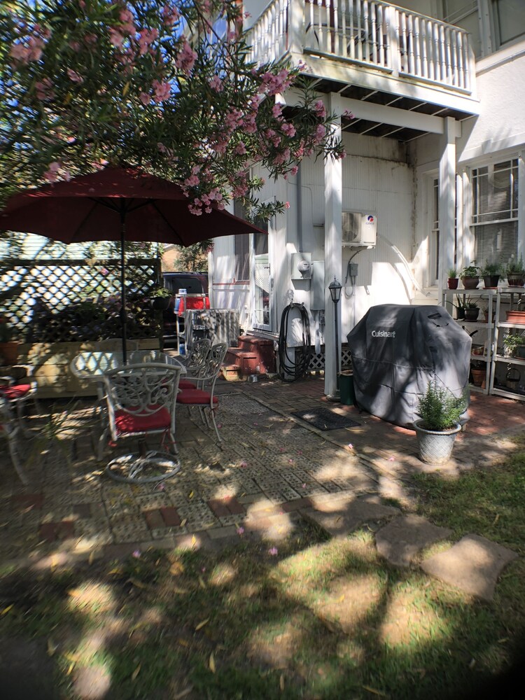 Avenue O Bed & Breakfast - photo 55