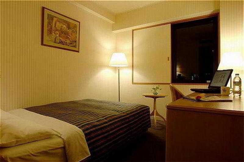 Holiday Inn Express Shin Kobe — Kobe
