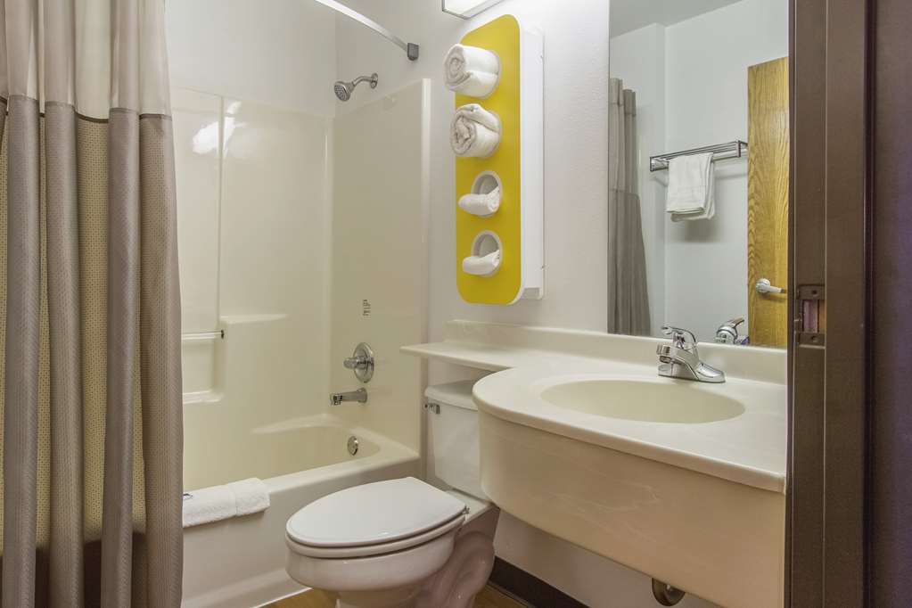 Motel 6 Streetsboro OH - photo 21