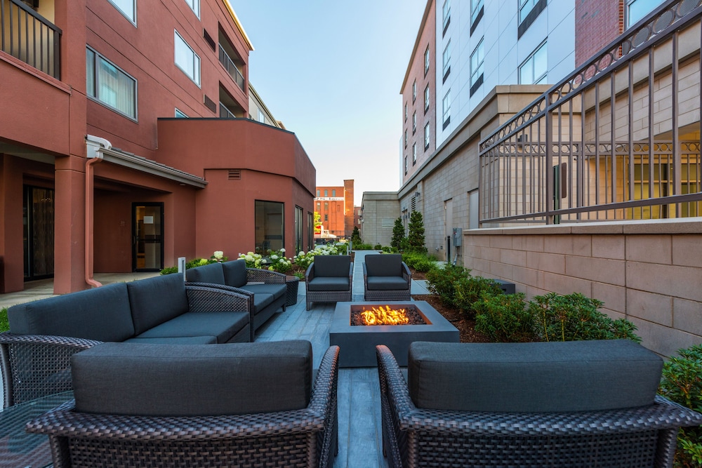 Hampton Inn & Suites Worcester - photo 57