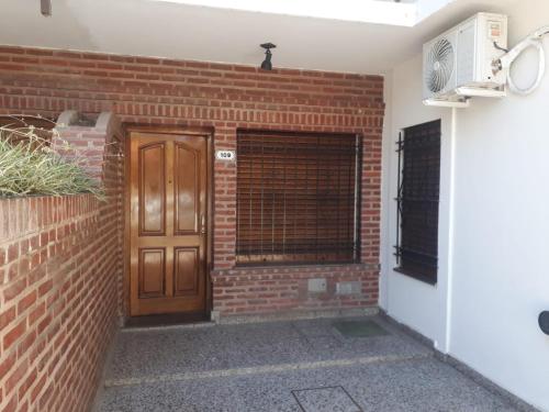 Frida Apartment Remis Gratis A Ezeiza — 4-Star Luxury Hotel in Jose Maria Ezeiza, Argentina