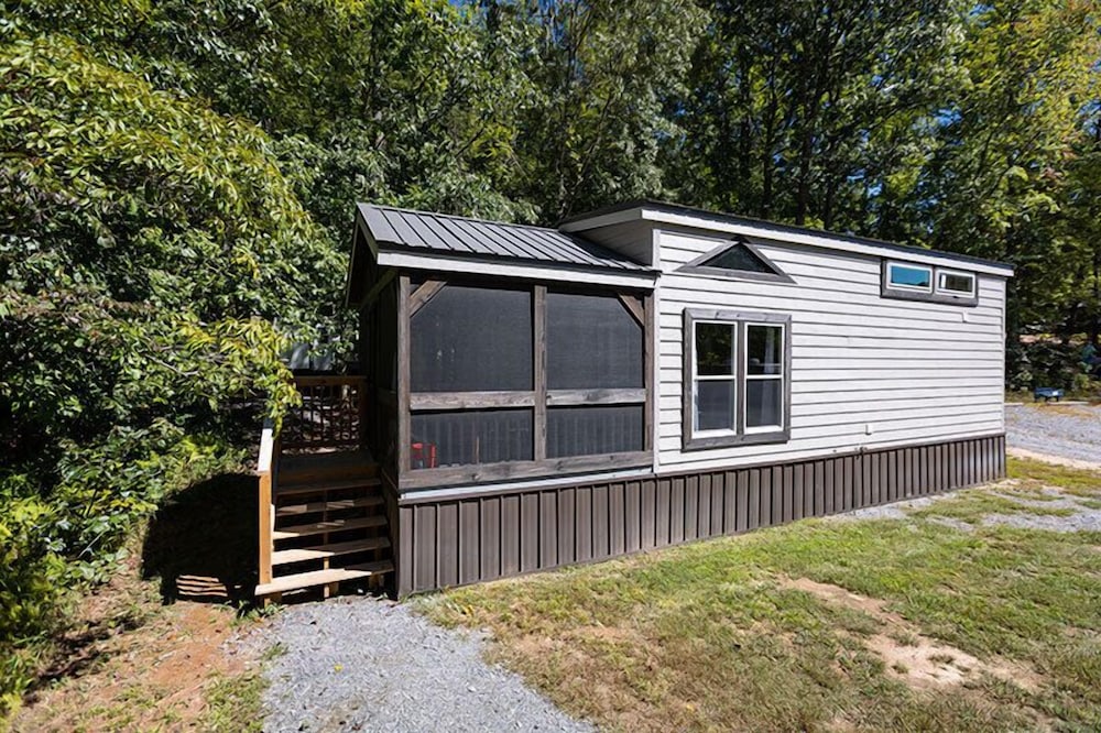 Emberglow Outdoor Resort - photo 10