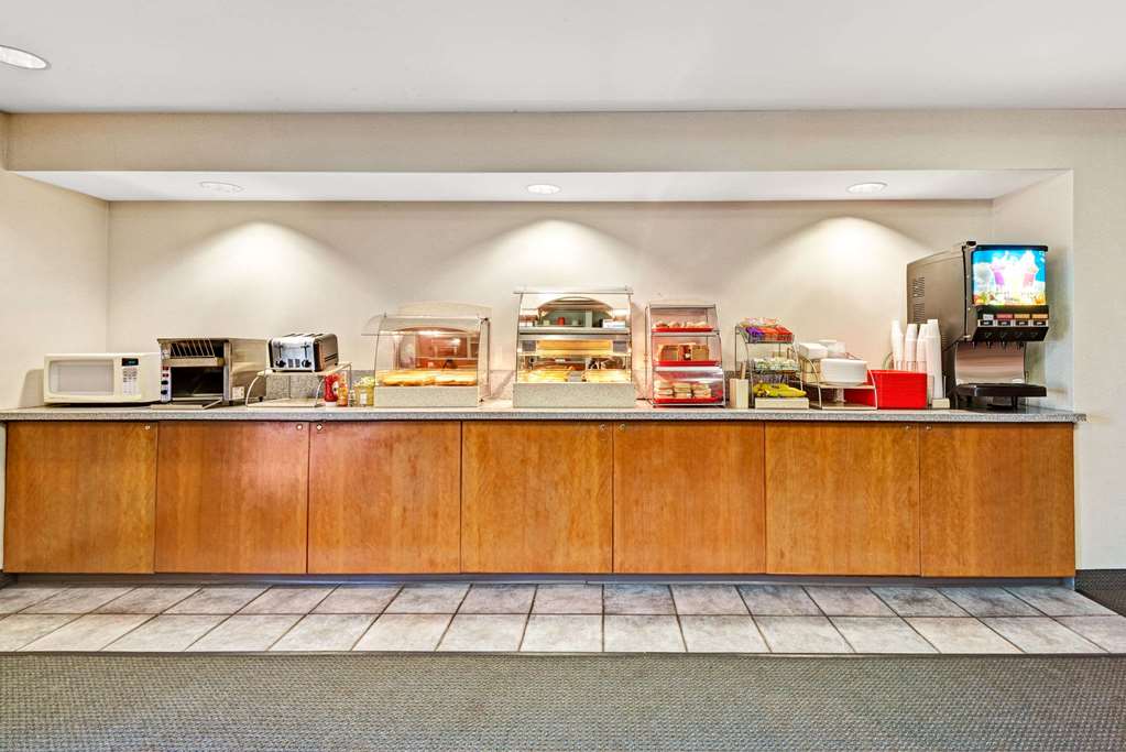 Ramada by Wyndham Saco Old Orchard Beach Area - photo 35