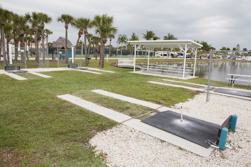 Siesta Bay RV Resort - photo 18