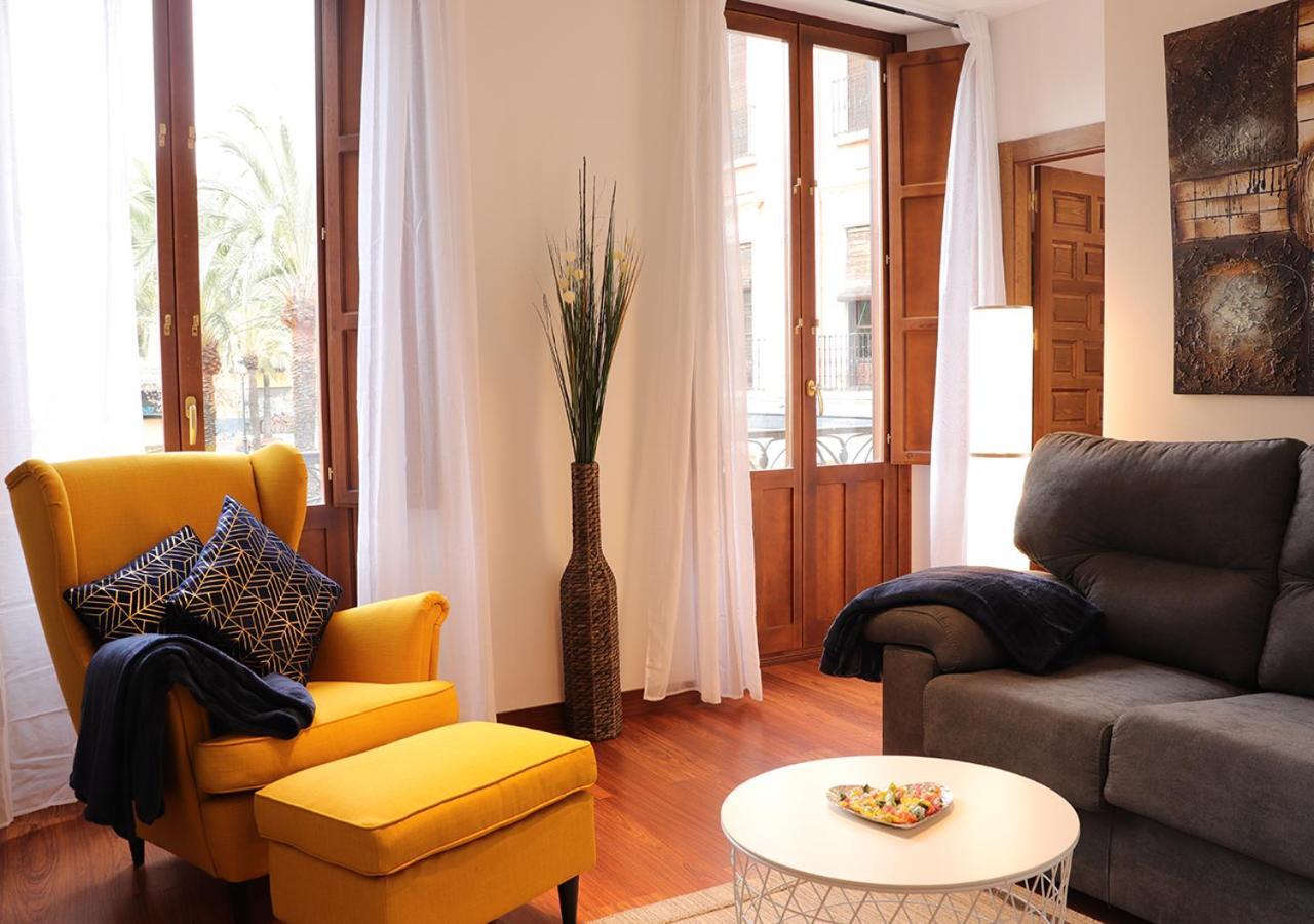 Deluxe Cathedral — 4-Star Luxury Hotel in Granada, Spain