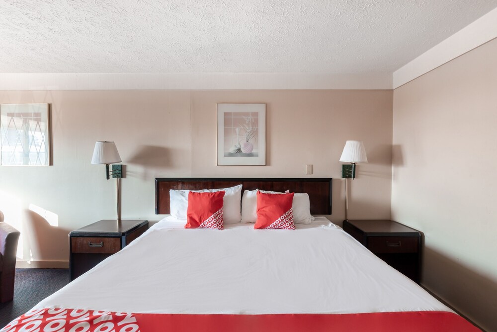 Oyo Hotel Wadsworth Oh I 76 - photo 9