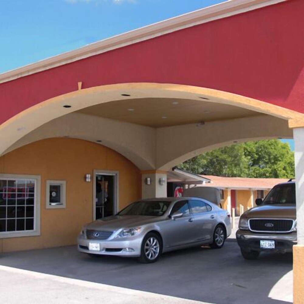 Amber Sky Motel - photo 24
