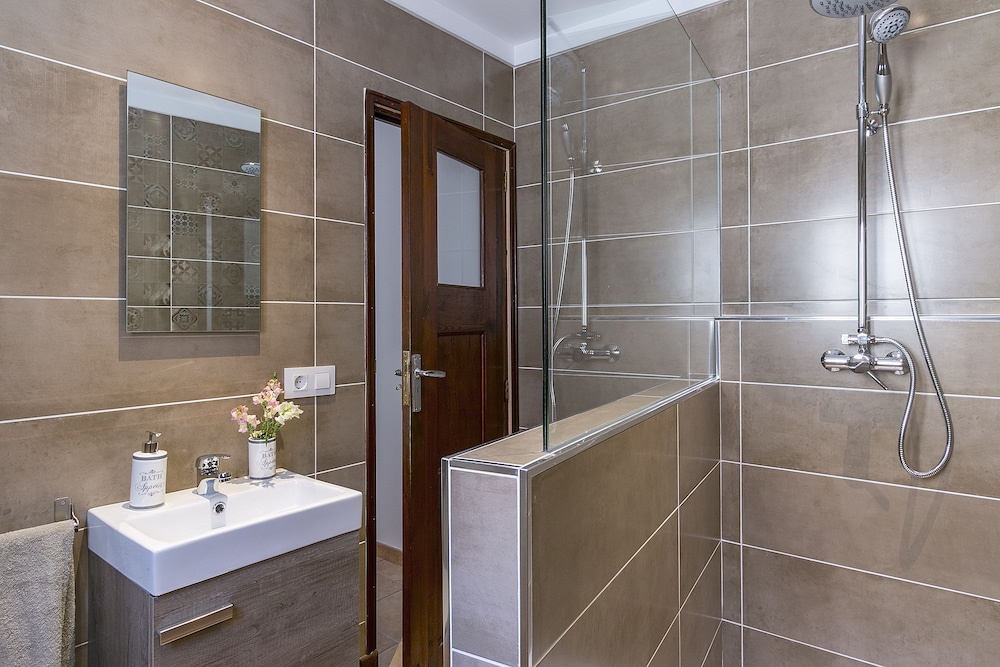 Town House Alba in Fornalutx — 4-Star Luxury Hotel in Fornalutx, Spain