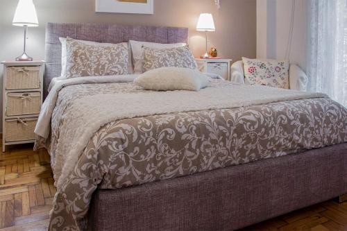 City stay Ambelokipi Panormou '' cozy apartment'' — 4-Star Luxury Hotel in Athens, Greece