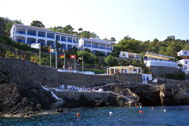 Hotel Grotta Azzurra in Ustica, Italy