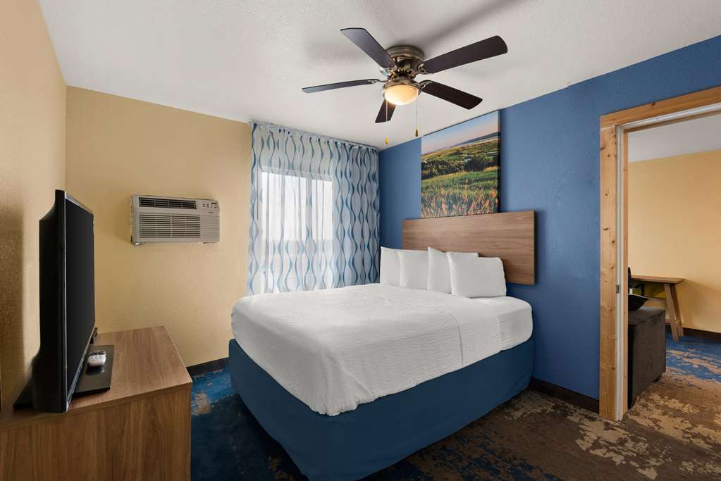 Days Inn by Wyndham Newton - photo 50