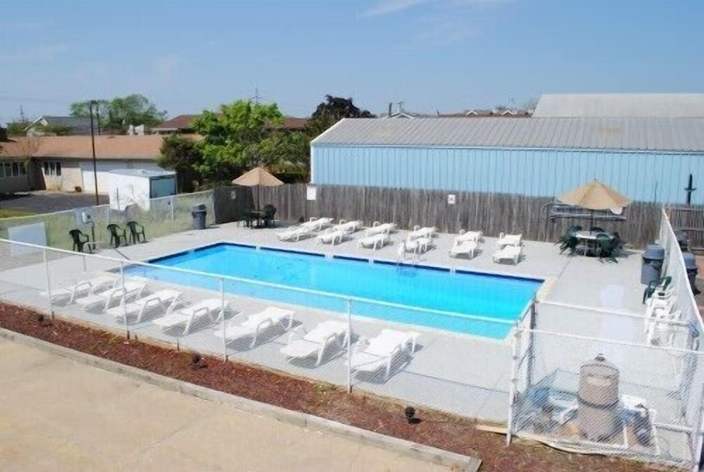 Shore Point Motel - photo 31
