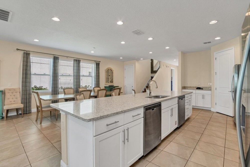 Reunion Golf Resort 8 Bed 8 Bath Amazing Pool Home 8 Bedroom Villa by RedAwning - photo 24
