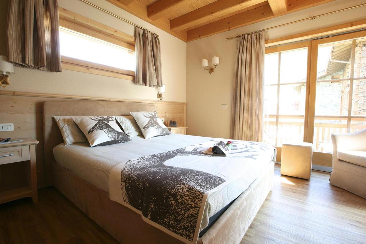 Chalet Larice — 4-Star Luxury Hotel in Livigno, Italy