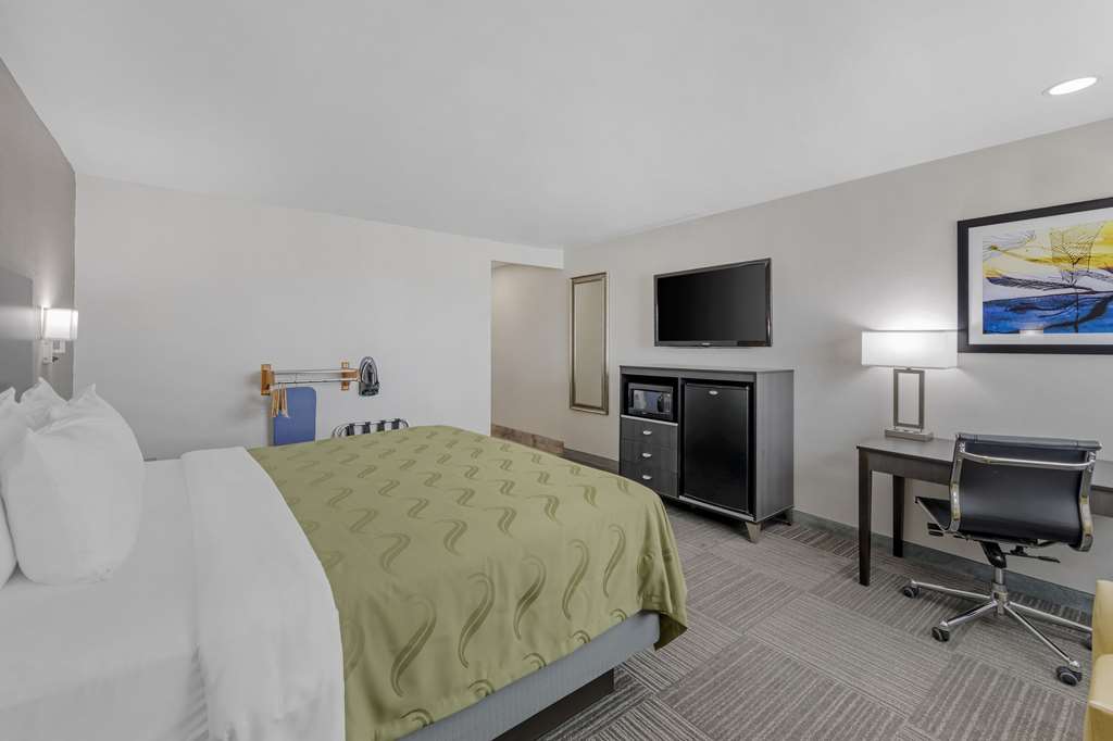 Quality Inn Kettleman City near Hwy 41 - photo 18