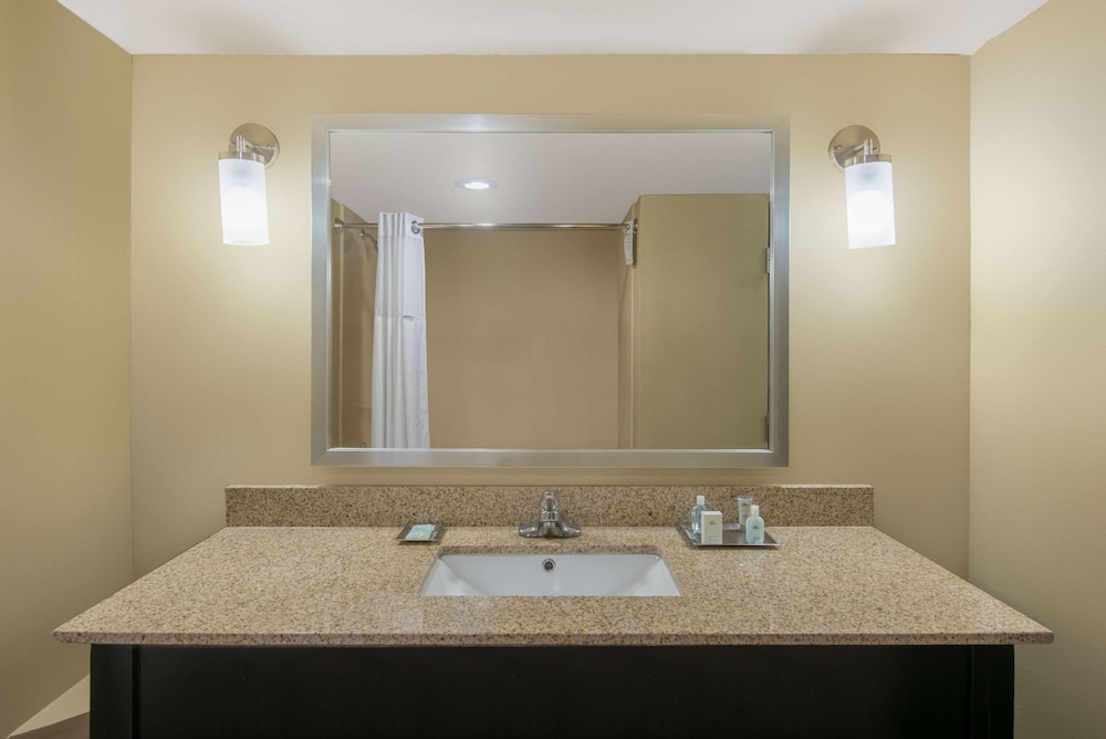 Wyndham Garden Texarkana - photo 9
