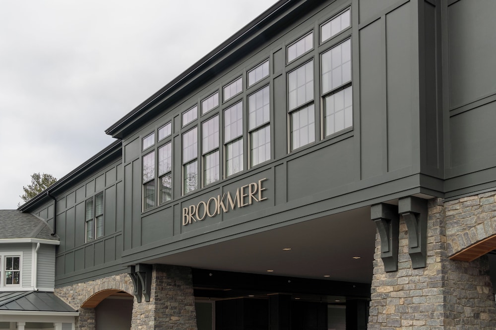 Hotel Brookmere & Arbor Spa in Saratoga Springs, United States
