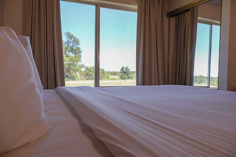 La Junta Inn - photo 5