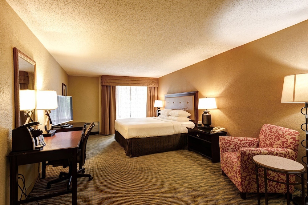 Crowne Plaza Hotel Jacksonville Airport I 95N by IHG - photo 5