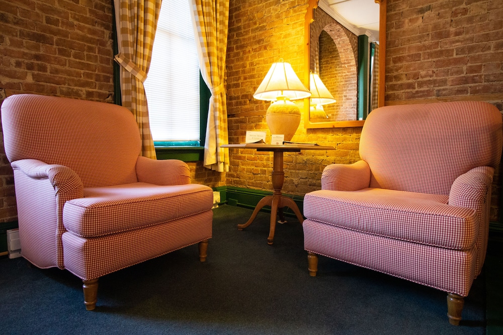 Beekman Arms and Delamater Inn - photo 17