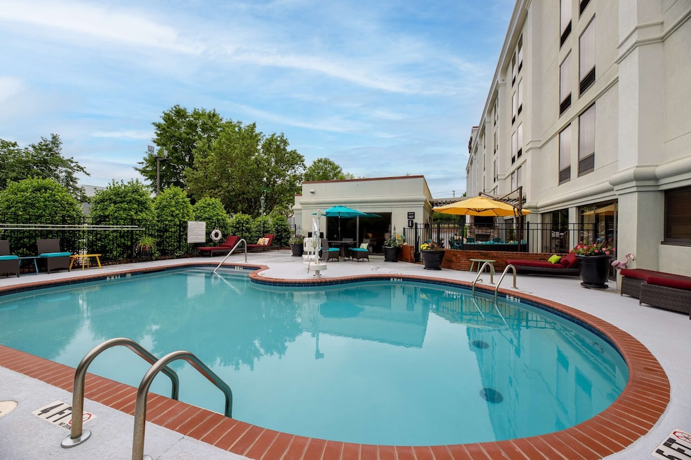 Hampton Inn Winston Salem Hanes Mall - photo 36