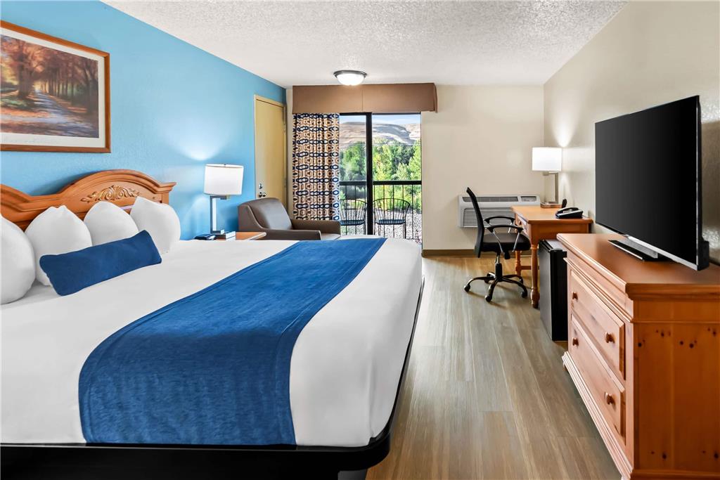 Baymont by Wyndham Yakima Riverfront - photo 32